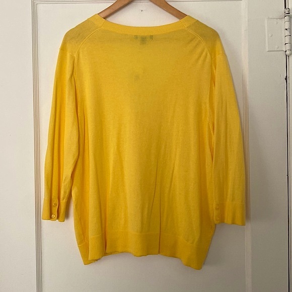 NWT Gap sweater - Picture 3 of 3